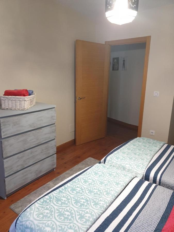 Apartamento Cine Colon Ribadeo Buitenkant foto