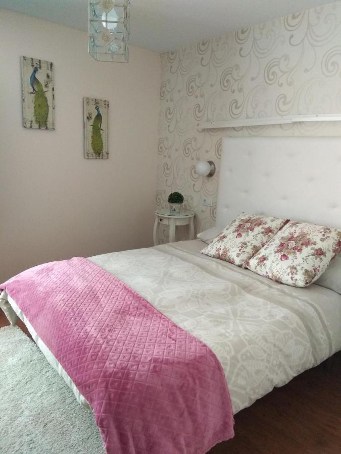 Apartamento Cine Colon Ribadeo Buitenkant foto