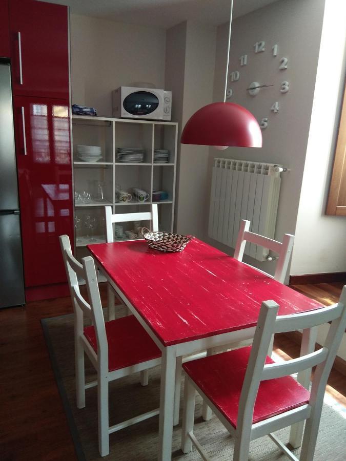 Apartamento Cine Colon Ribadeo Buitenkant foto